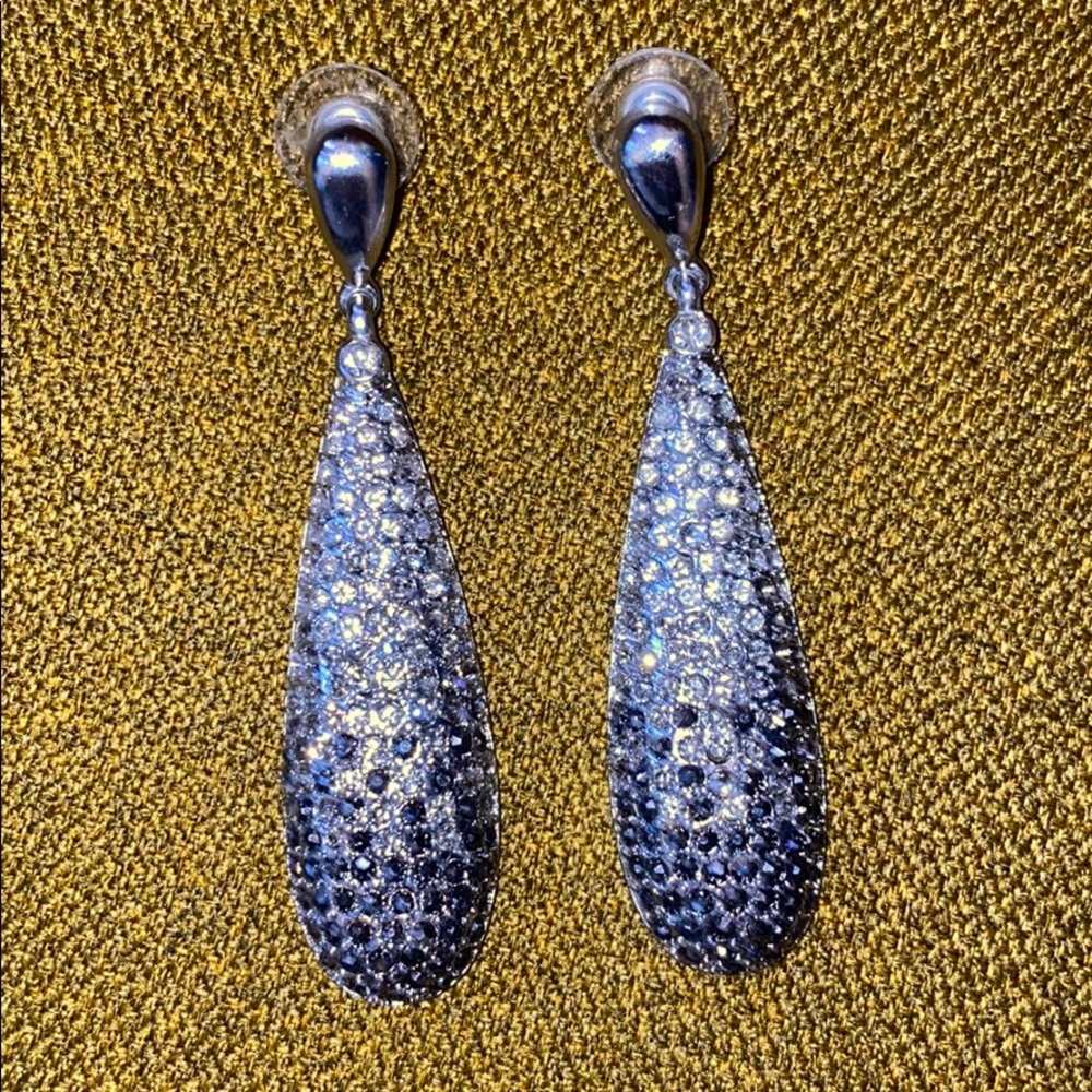 Silver/Black Teardrop Earrings